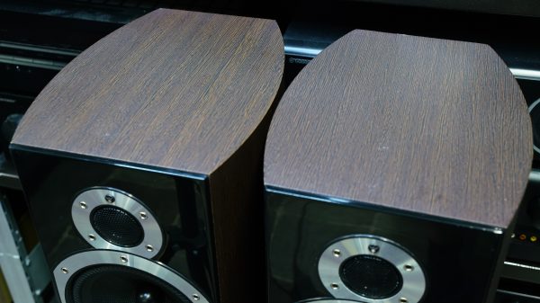 Wharfedale Diamond 10.6 lattiakaiuttimet - Image 5
