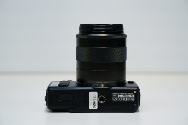 Canon EOS M + Canon EF-M 18-55mm 3.5-5.6 IS STM käytetty - Image 7
