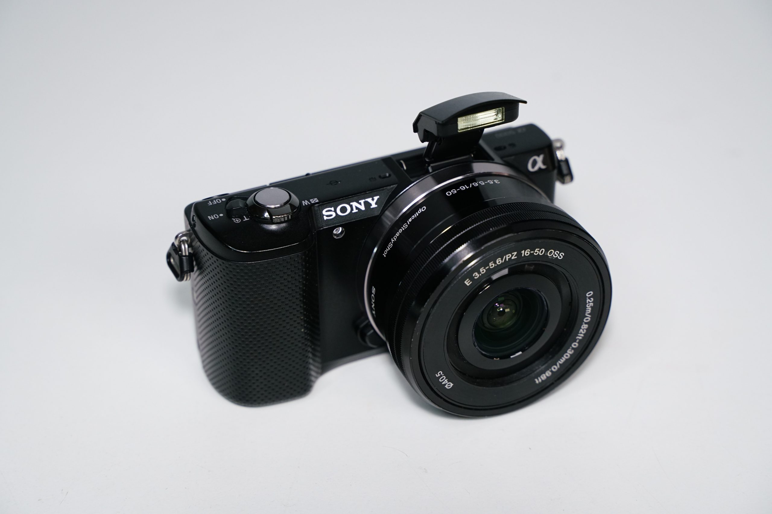 (Myyty) Sony A5000 +16-50 OSS 1 (Myyty) Sony A5000 +16-50 OSS