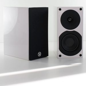 TV-Audio.fi 1 System Audio Saxo 1 jalustakaiuttimet