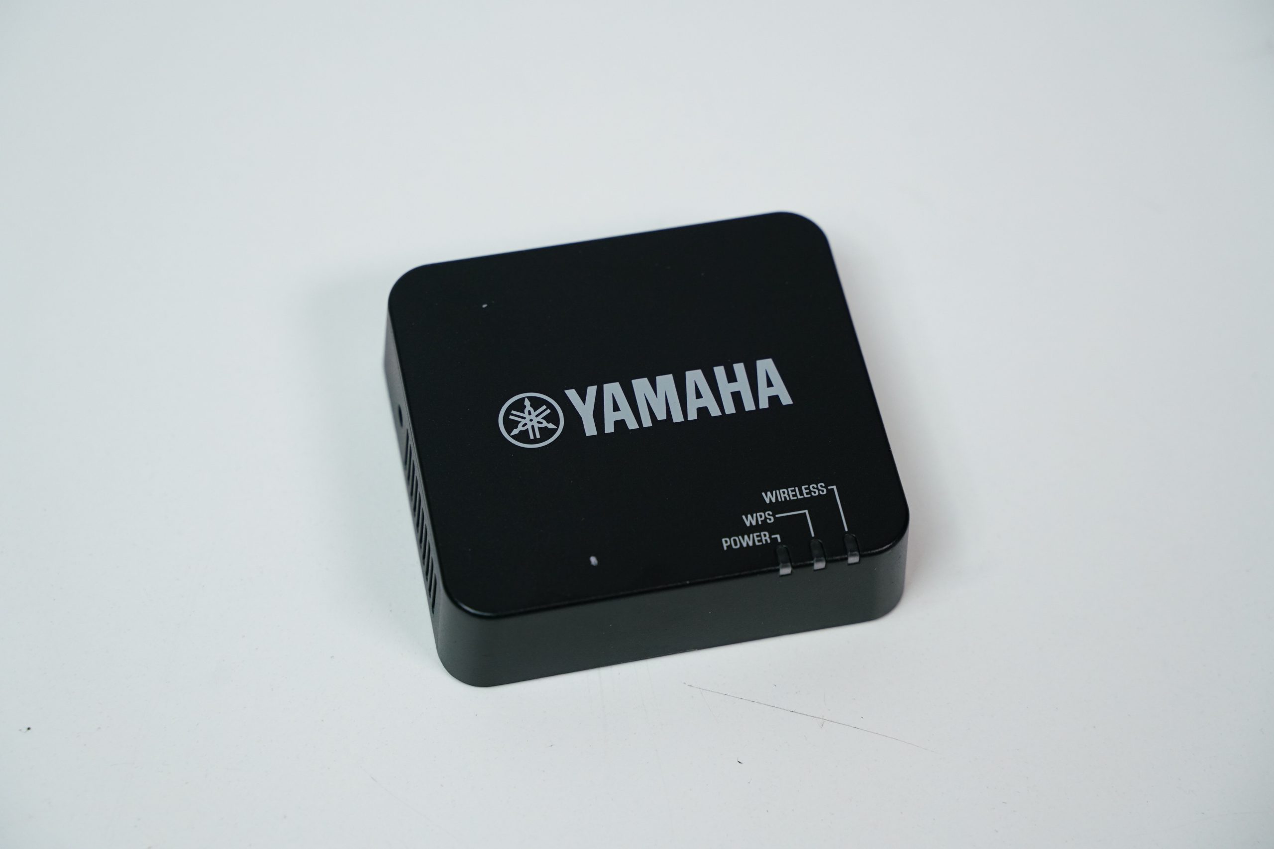 YAMAHA YWA-10 Langaton sovitin 2 YAMAHA YWA-10 Langaton sovitin - Image 2
